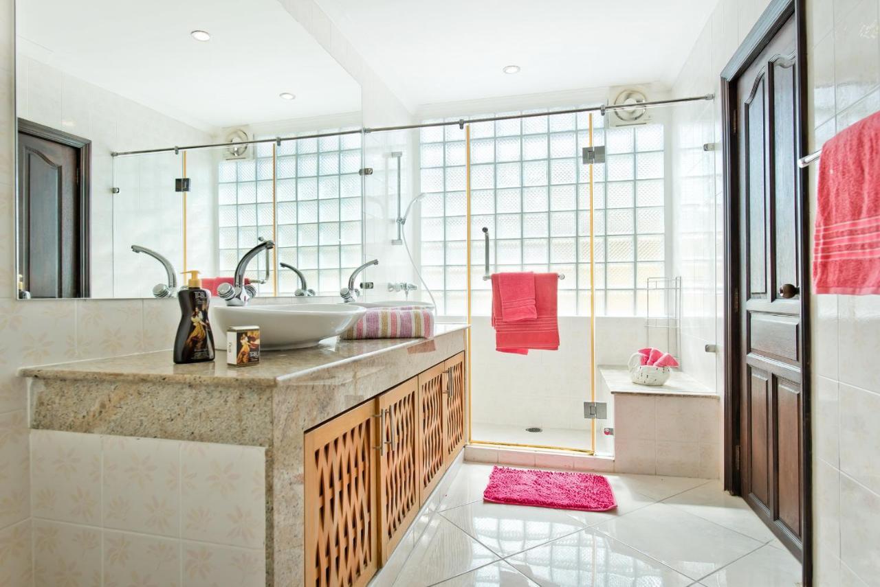 Butterfly Garden Boutique Residences Large Luxury Apts And Villas A Lifetsyle Destination By Neang, Everything You Need All Right Here 1-3 Bedrooms 110 To 190 Sq Mtrs, 2 Full Bathrooms, Rain Shower, Spa Bath, Bbq, Free Wifi, Staff 24-7, Close To Beac Pattaya Εξωτερικό φωτογραφία
