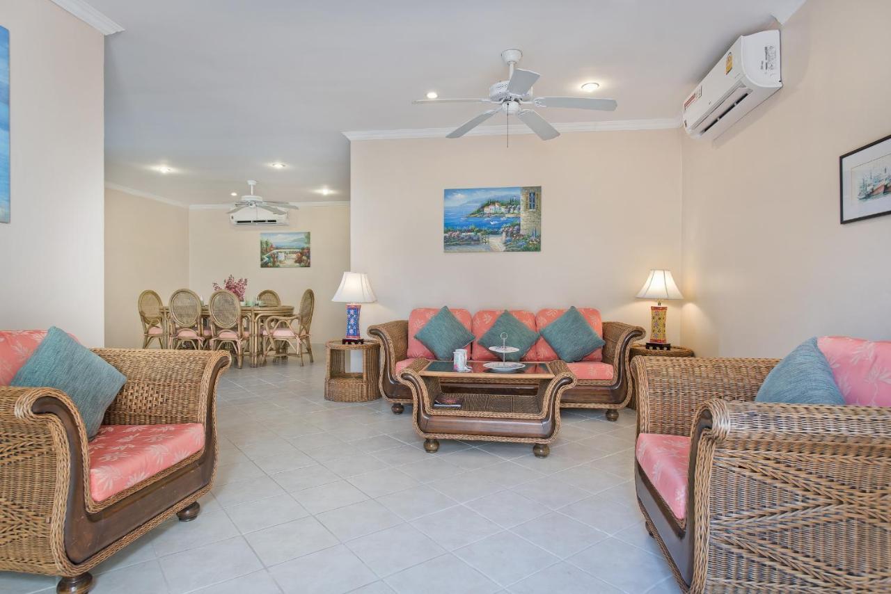 Butterfly Garden Boutique Residences Large Luxury Apts And Villas A Lifetsyle Destination By Neang, Everything You Need All Right Here 1-3 Bedrooms 110 To 190 Sq Mtrs, 2 Full Bathrooms, Rain Shower, Spa Bath, Bbq, Free Wifi, Staff 24-7, Close To Beac Pattaya Εξωτερικό φωτογραφία