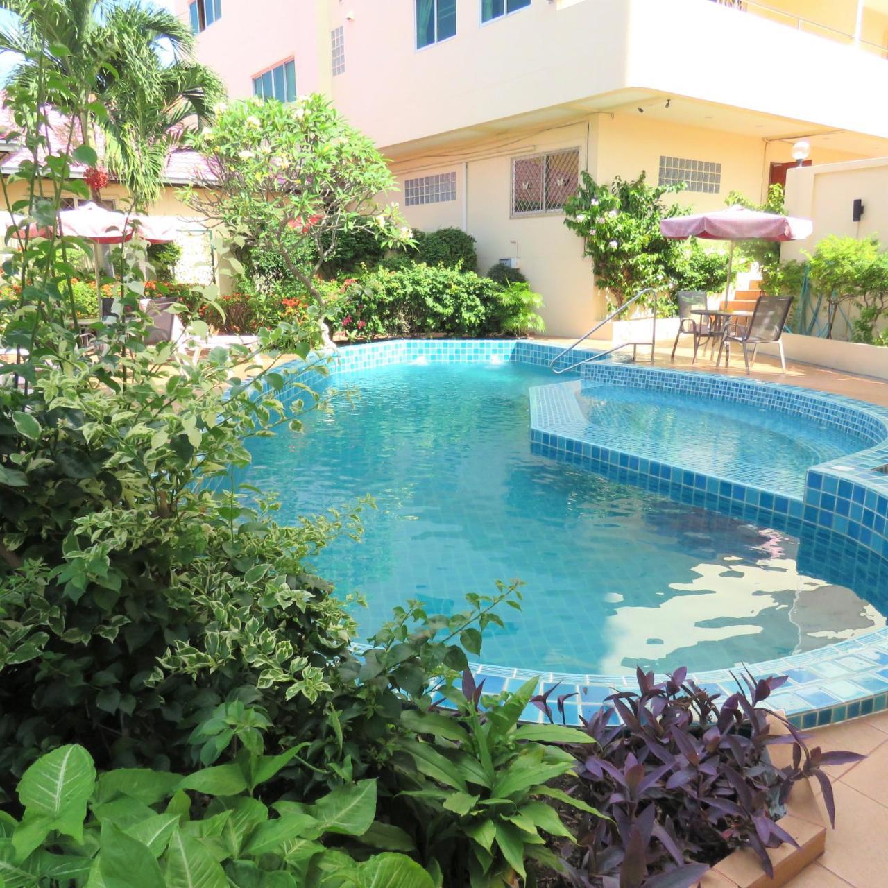 Butterfly Garden Boutique Residences Large Luxury Apts And Villas A Lifetsyle Destination By Neang, Everything You Need All Right Here 1-3 Bedrooms 110 To 190 Sq Mtrs, 2 Full Bathrooms, Rain Shower, Spa Bath, Bbq, Free Wifi, Staff 24-7, Close To Beac Pattaya Εξωτερικό φωτογραφία