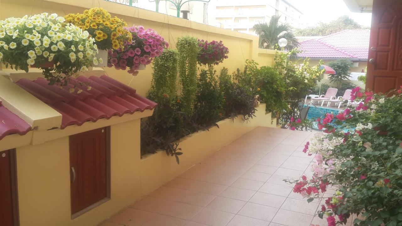 Butterfly Garden Boutique Residences Large Luxury Apts And Villas A Lifetsyle Destination By Neang, Everything You Need All Right Here 1-3 Bedrooms 110 To 190 Sq Mtrs, 2 Full Bathrooms, Rain Shower, Spa Bath, Bbq, Free Wifi, Staff 24-7, Close To Beac Pattaya Εξωτερικό φωτογραφία